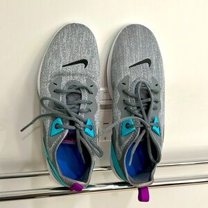 Nike Flex TR9 size 9